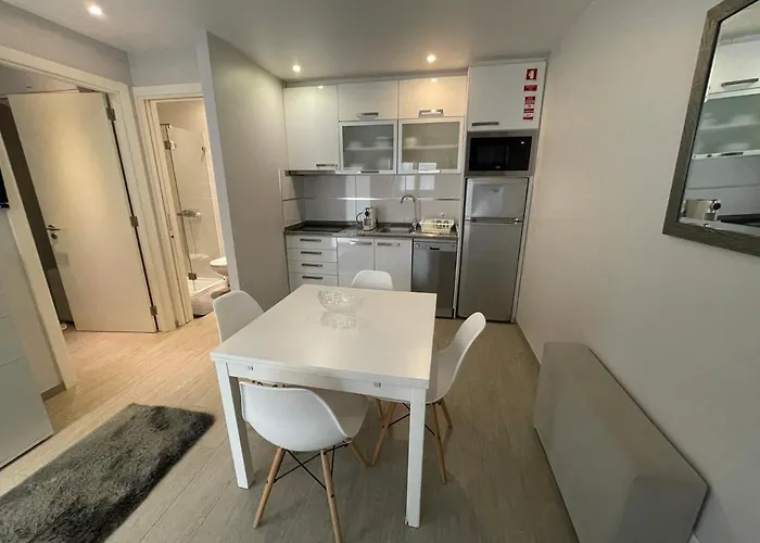 アパート Rosa House ナザレ