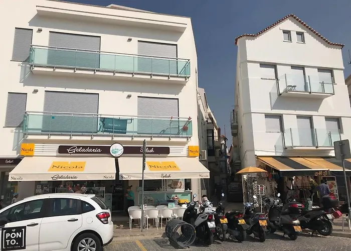 Rosa House アパート