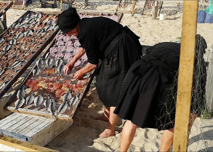 Rosa House アパート